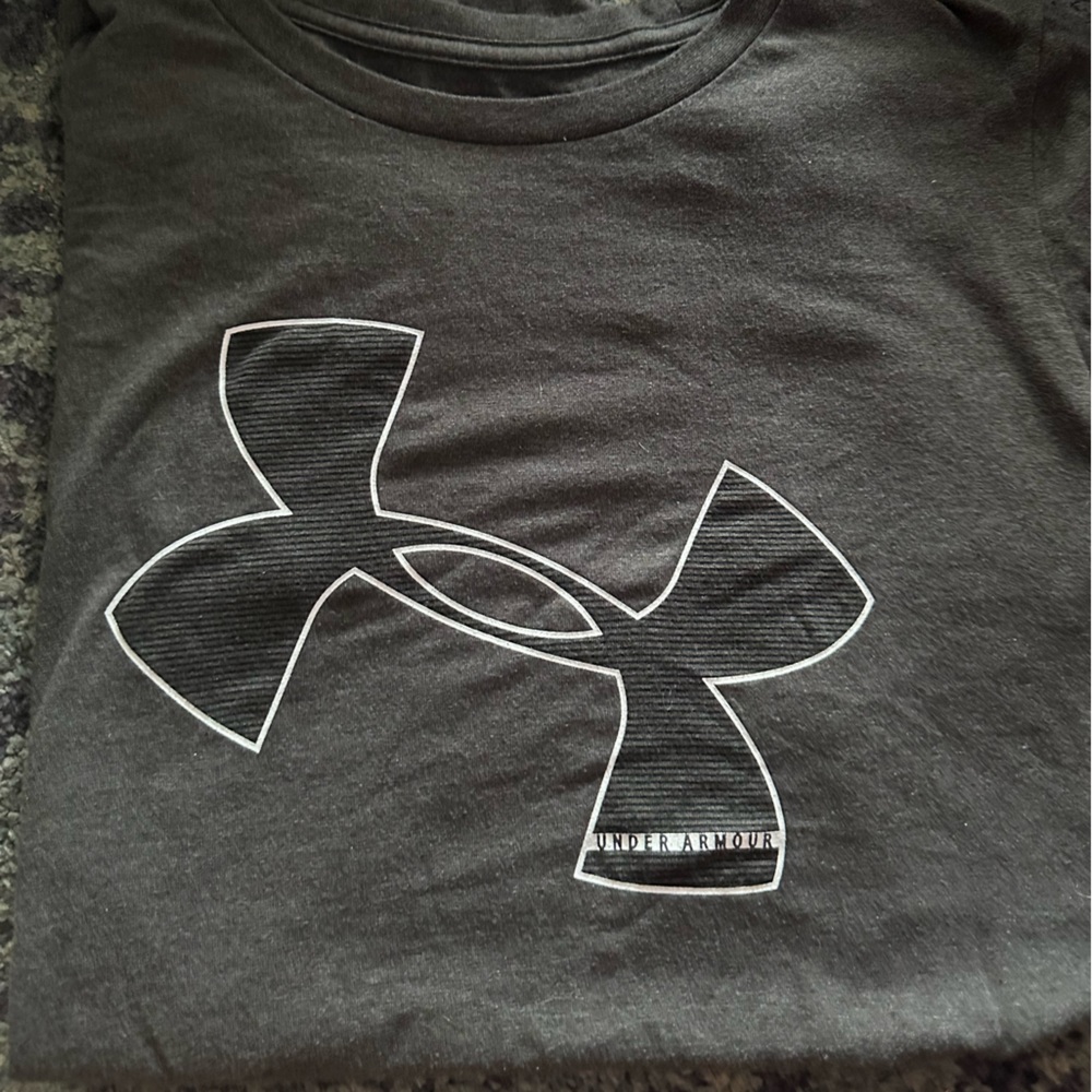 Women’s extra small t shirt
